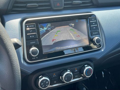 Used 2025 Nissan Versa SV FWD image 24
