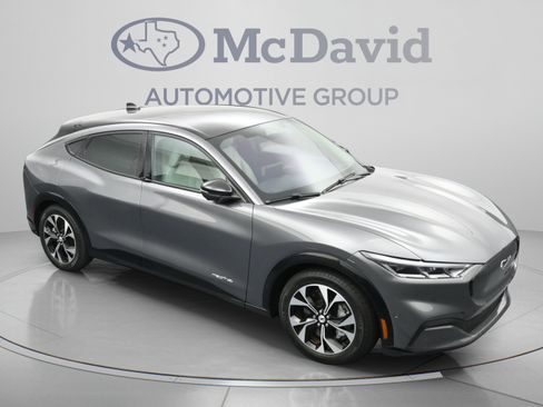 Used 2023 Ford Mustang Mach-E Premium AWD/4WD image 34