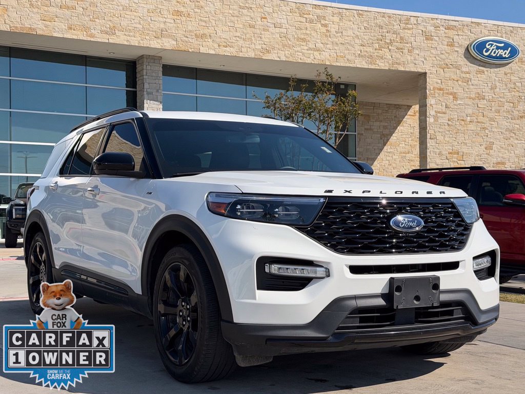 Used 2024 Ford Explorer ST-Line w/ Class IV Trailer Tow Package RWD image 18