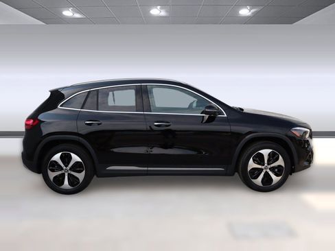 New 2025 Mercedes-Benz GLA 250 GLA 250 image 6