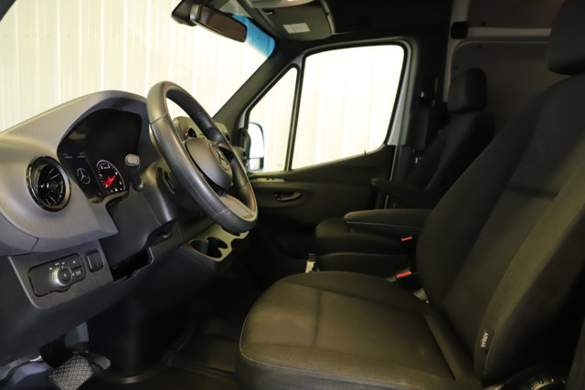 Used 2025 Mercedes-Benz Sprinter 2500 image 12