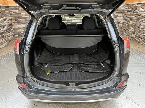 Used 2018 Toyota RAV4 XLE AWD/4WD image 44