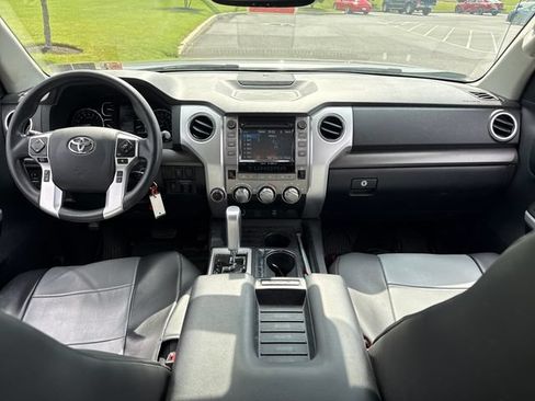 Used 2018 Toyota Tundra SR5 w/ TRD Off Road Package AWD/4WD image 18