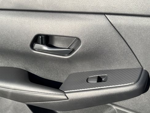 New 2025 Nissan Sentra SV image 12