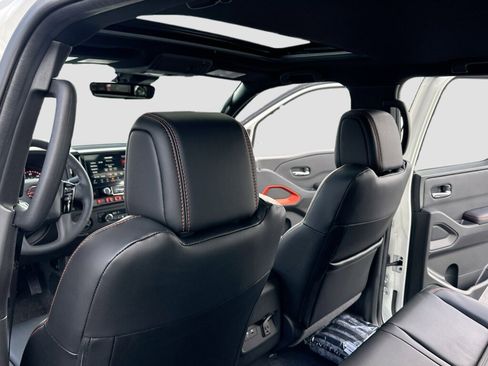 New 2025 Nissan Frontier PRO-4X w/ Pro Premium Package image 6