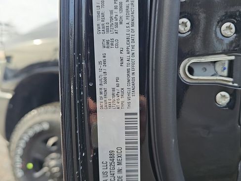 New 2026 RAM 3500 Tradesman AWD/4WD image 31