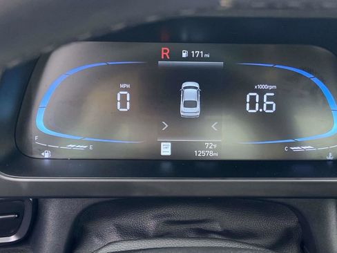 Certified 2025 Hyundai Elantra Sport FWD image 27