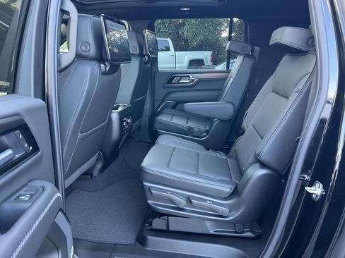 New 2026 GMC Yukon XL Denali w/ Denali Reserve Package AWD/4WD image 27