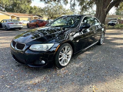 Used 2011 BMW 335i Convertible w/ M Sport Pkg image 4