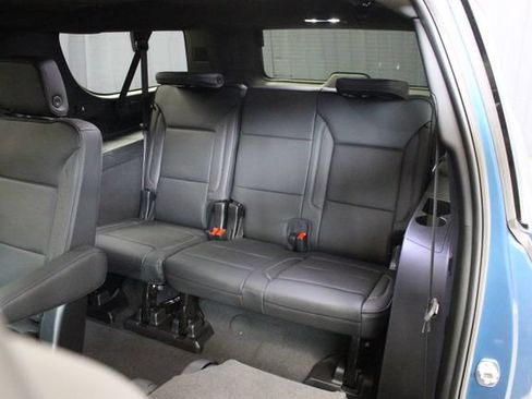 Used 2026 GMC Yukon XL Denali w/ Sun & Power Step Package AWD/4WD image 13