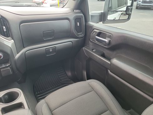 Used 2025 Chevrolet Silverado 2500 Custom w/ Custom Value Package AWD/4WD image 18