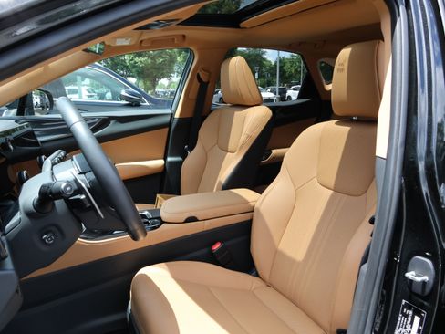 Certified 2025 Lexus NX 350 AWD w/ Accessory Package (K3) image 36