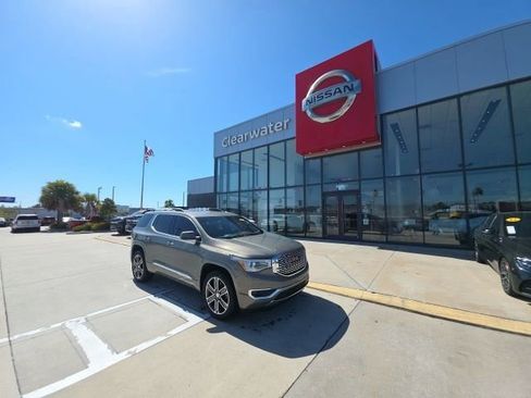 Used 2019 GMC Acadia Denali w/ Technology Package image 2