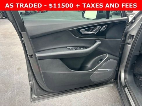 Used 2017 Audi Q7 3.0T Prestige image 12
