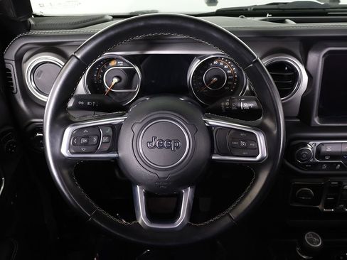 Used 2021 Jeep Wrangler Unlimited Sahara w/ Uconnect 4C Nav & Sound Group AWD/4WD image 32