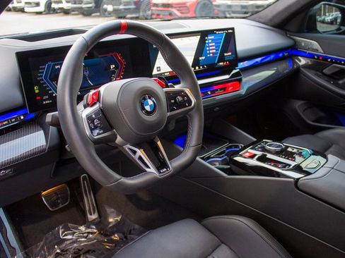 Used 2025 BMW M5 w/ Carbon Package image 11