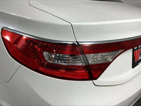 Used 2013 Hyundai Azera FWD image 23