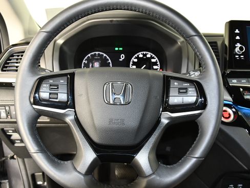 Certified 2025 Honda Odyssey Touring image 20