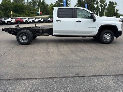 Used 2024 Chevrolet Silverado 3500 W/T w/ WT Convenience Package AWD/4WD image 6