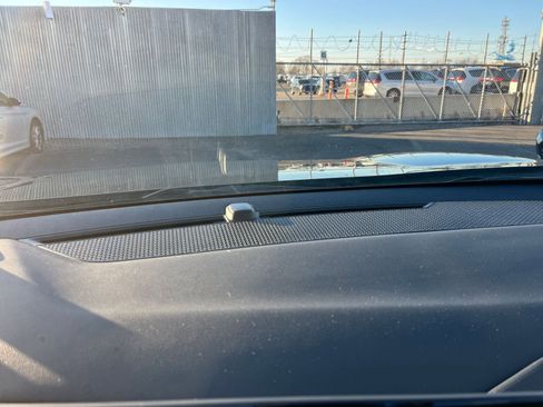 Used 2025 Chevrolet Equinox LT image 18