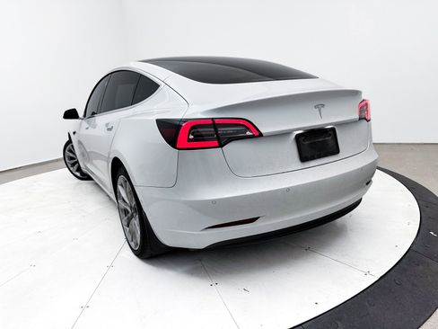 Used 2019 Tesla Model 3 Standard Range Plus image 7