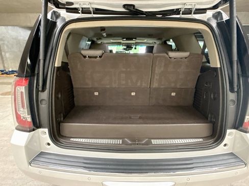 Used 2019 GMC Yukon Denali w/ Denali Ultimate Package AWD/4WD image 32