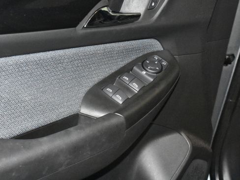 Used 2025 Chevrolet TrailBlazer LT w/ Driver Confidence Package image 26