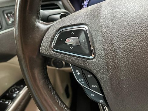 Used 2019 Lincoln MKC Select w/ Select Plus Package AWD/4WD image 15