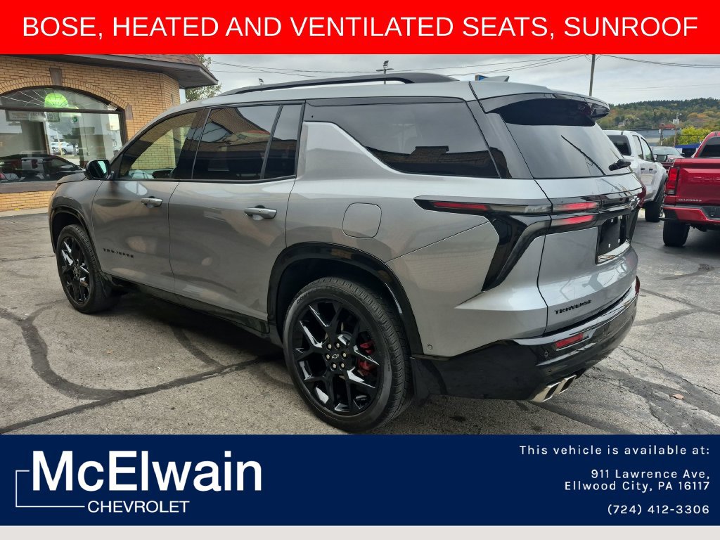 Used 2024 Chevrolet Traverse RS FWD image 13