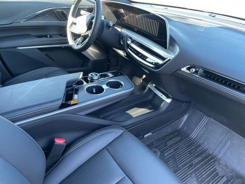 Used 2024 Cadillac Lyriq Luxury w/ LPO, Floor Liner Package image 13