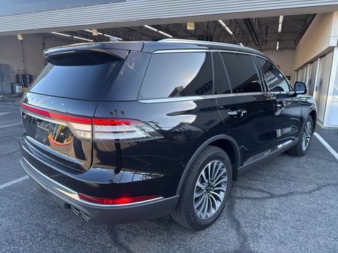 Certified 2024 Lincoln Aviator AWD w/ Premium Package image 5