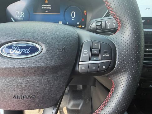 Used 2025 Ford Escape ST-Line Elite AWD/4WD image 17