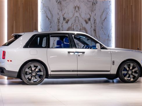 Used 2023 Rolls-Royce Cullinan AWD/4WD image 5