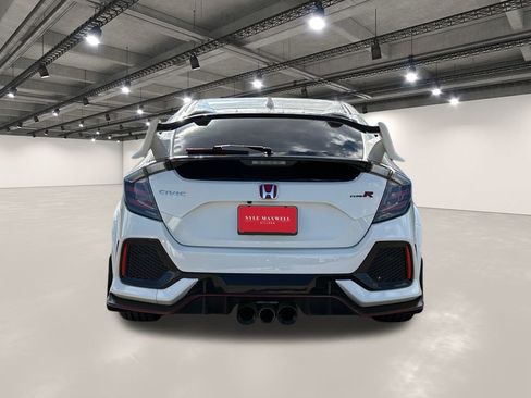 Used 2017 Honda Civic Type R image 15