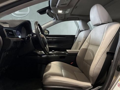 Used 2018 Lexus ES 350 image 9