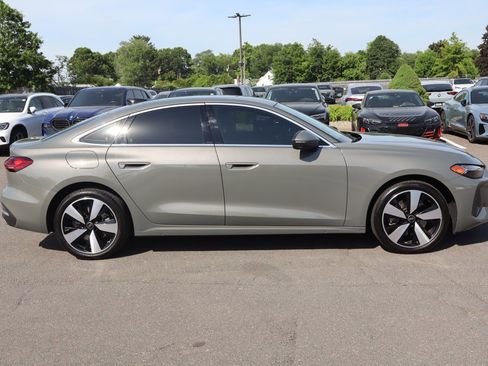 Used 2025 Audi A5 2.0T Prestige w/ 19" Wheel Package AWD/4WD image 4