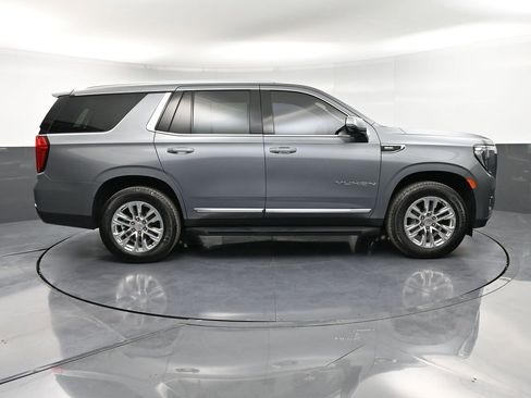 Used 2021 GMC Yukon SLT w/ SLT Premium Package image 9