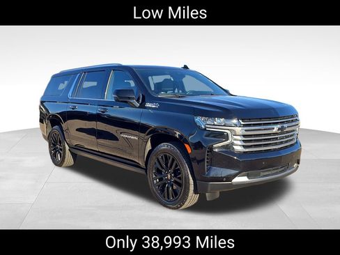 Certified 2024 Chevrolet Suburban High Country w/ Advanced Technology Package image 2