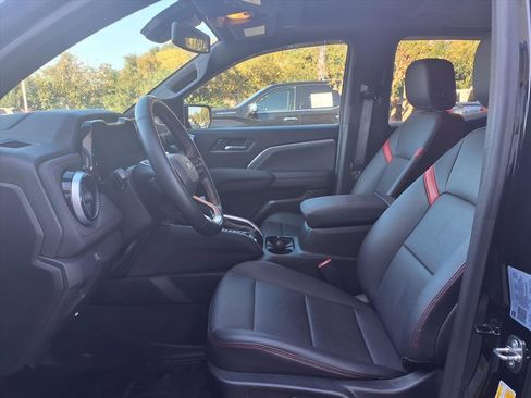 Used 2023 Chevrolet Colorado Z71 w/ Z71 Convenience Package 2 image 18