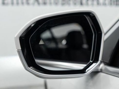 Used 2025 BMW 530i xDrive image 48