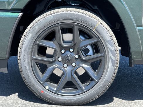 New 2026 RAM 1500 Laramie AWD/4WD image 24