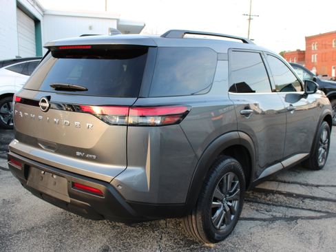 Certified 2022 Nissan Pathfinder SV image 7