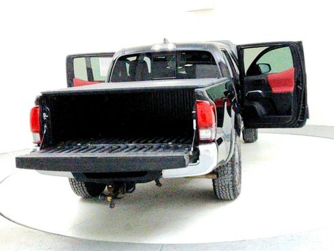 Used 2021 Toyota Tacoma SR5 image 11