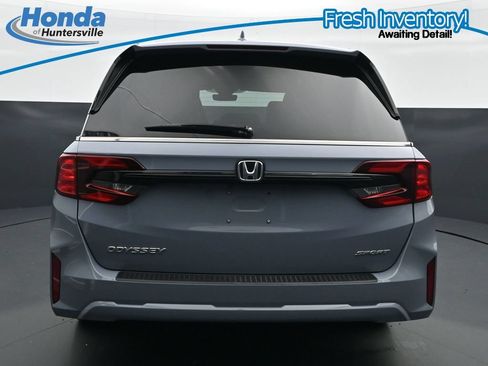Used 2025 Honda Odyssey Sport-L image 8