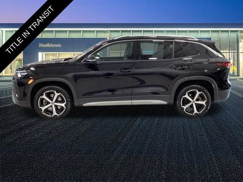 Used 2025 Volkswagen Tiguan SE w/ Panoramic Sunroof Package AWD/4WD image 2