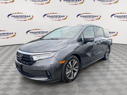Used 2023 Honda Odyssey Touring image 1