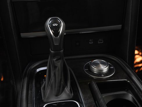 Used 2024 INFINITI QX80 Luxe image 22