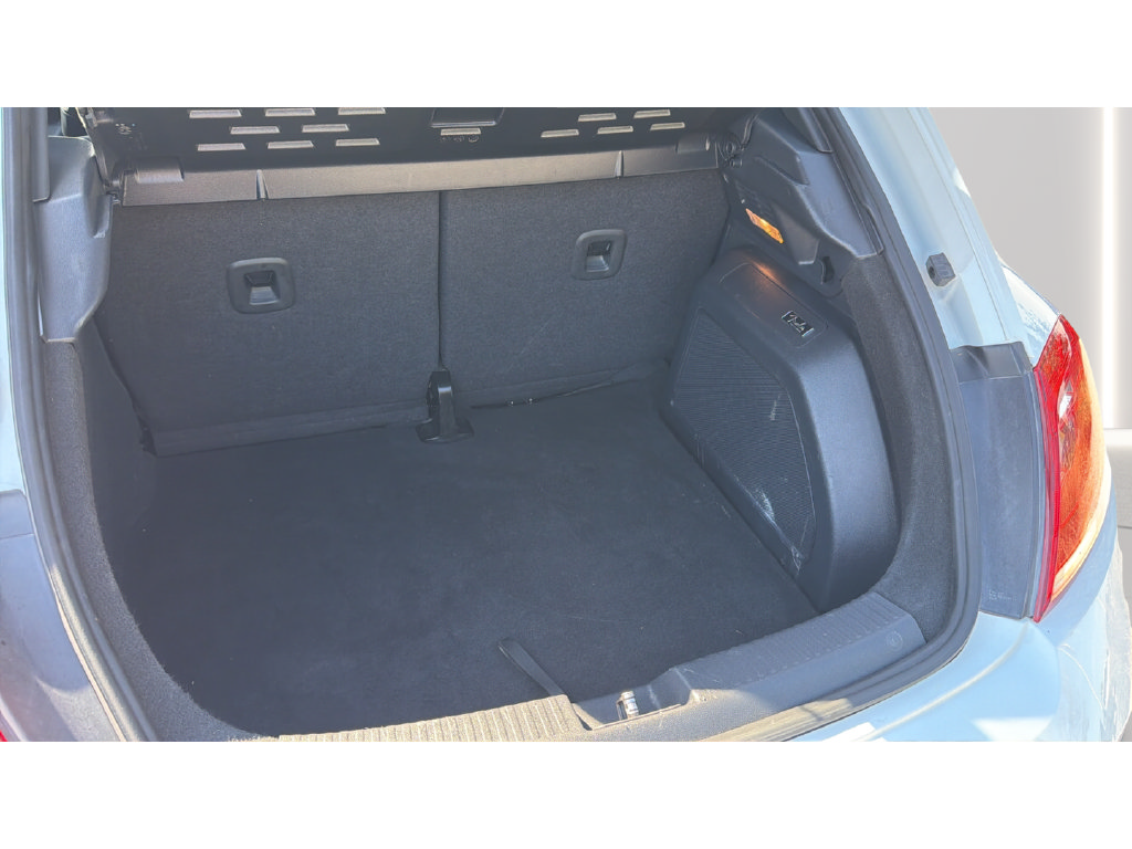 Used 2015 Volkswagen Beetle R-Line FWD image 23