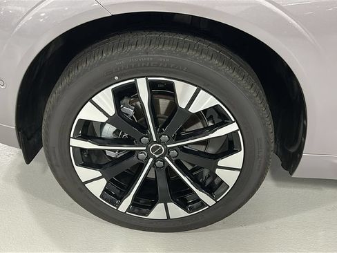 Certified 2026 Volvo XC60 B5 Plus w/ Protection Package Premier AWD/4WD image 8