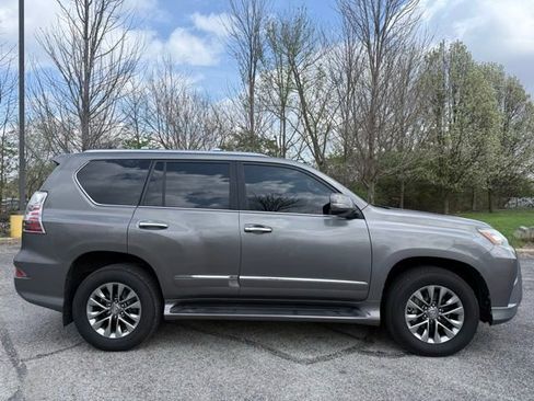 Used 2014 Lexus GX 460 Luxury image 2